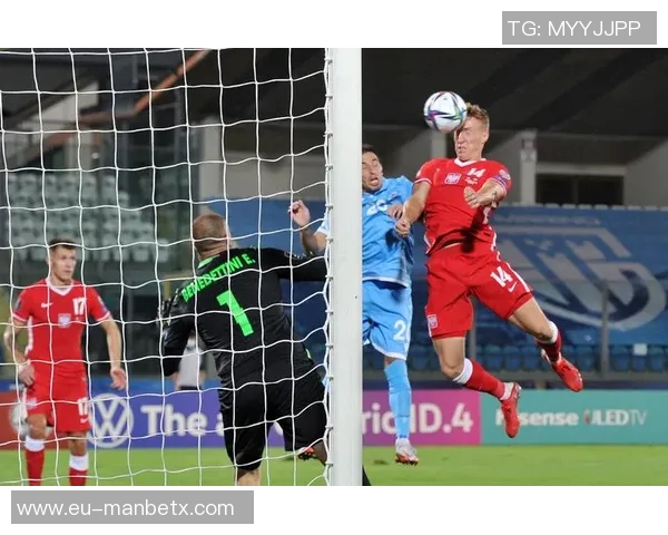 波兰与罗马尼亚足球对抗赛展现两国体育文化的魅力与激情