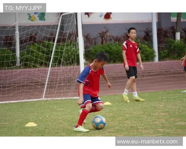 湖南足球学校培养未来之星助力中国足球崛起的全新探索与实践