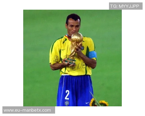 足球历史上最杰出的十大右后卫盘点与分析 足球历史上最杰出的十大右后卫盘点与分析