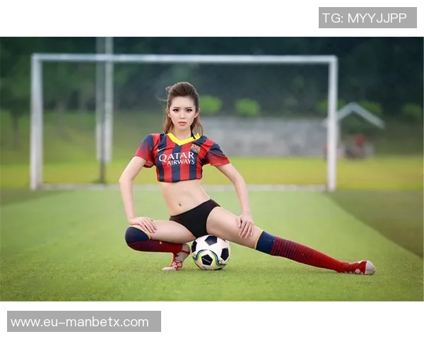 足球人体彩绘美女展现运动之美与艺术魅力的完美结合