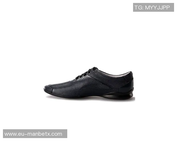 袋鼠皮足球鞋的日常保养技巧与维护方法详解 袋鼠皮足球鞋的日常保养技巧与维护方法详解